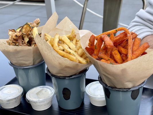 Roam Artisan Burgers by null