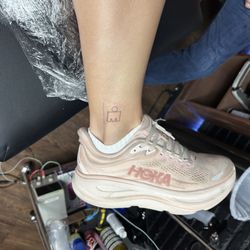 Legacy tattoo lounge