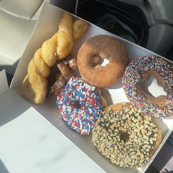 Amy's Donuts - Half 1/2 Dozen Donuts - Donuts Near Me - Denton, Texas
