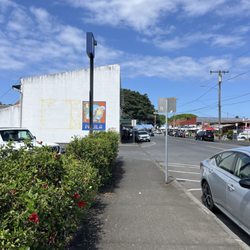 Dolly's Handicraft - Nearby parking lot