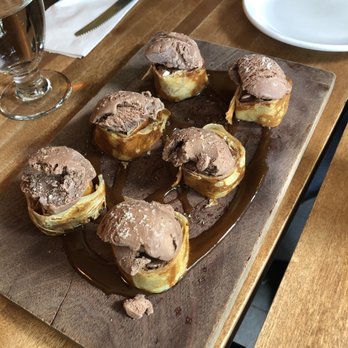 Le Billig - Sweet crepes. Presented beautifully. - Creperies Near Me - Quebec City, Quebec Le Billig - Sweet crepes. Presented beautifully. - Creperies Near Me - Quebec City, Quebec