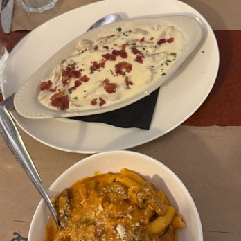 Pazzo Pastaria - Chicken Parmesan, Cavatelli alla fontina, penne alla rustica. - Italian Near Me - San Antonio, Texas