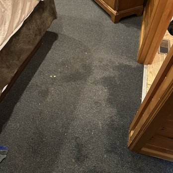 865 HVAC - Water damage in bedroom water backup not being bc treated. - Heating & Air Conditioning/HVAC Near Me - Knoxville, Tennessee