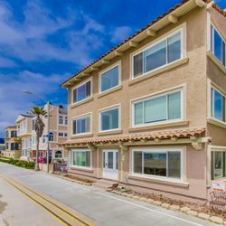 San Diego Beach King - The Mission Belle in Mission Beach