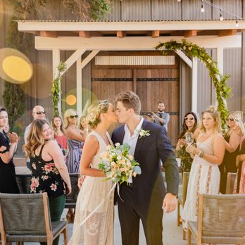 Bee's Blossoms - Boho Chic Wedding - Florists Near Me - Atascadero, California Bee's Blossoms - Boho Chic Wedding - Florists Near Me - Atascadero, California