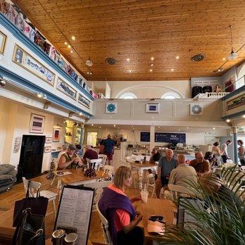 Chapel Cafe - Inside the Chapel Cafe - Cafes Near Me - Port Isaac, CON