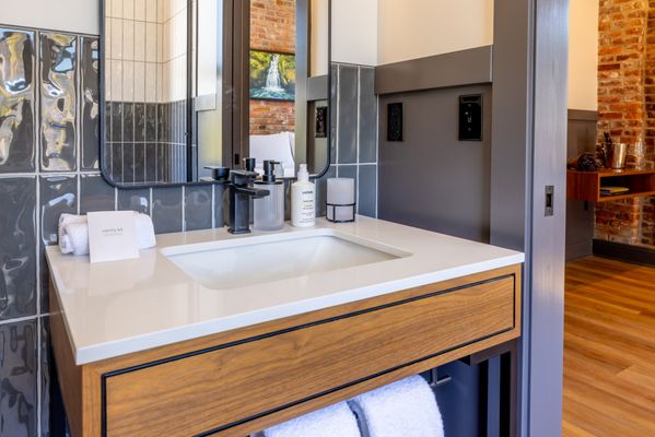 Lightwell Hotel & Spa by null