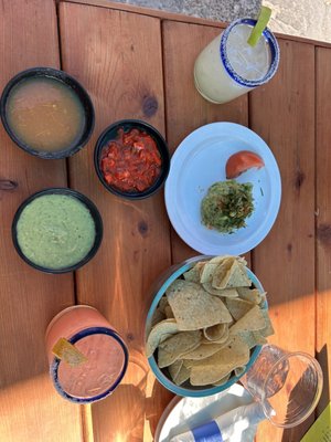 Uno Mas Taqueria y Cantina by null