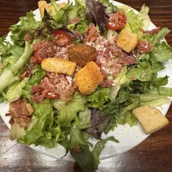 Ray Stevens CabaRay Showroom - Very good, fresh salad w real bacon (not pictured, salads served w Ranch dressing)