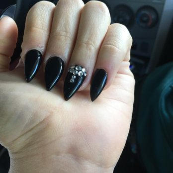 Luxury Nail Spa - Julie's Nail salon - Nail Salons Near Me - Pinole, California