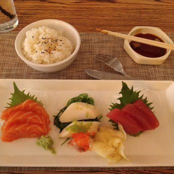Hei Place - Lunch Sashimi plate with side of sushi rice. Yum! - Chinese Near Me - Johnston, Rhode Island