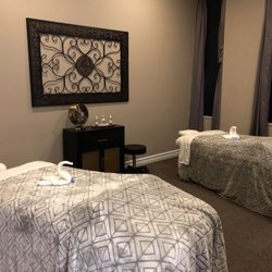 Fenton Massage - Our relaxing couples room