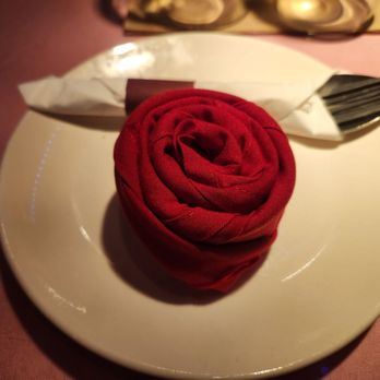 Hug Baan Thai - Beautiful napkin arrangement - Thai Near Me - Sterling Heights, Michigan