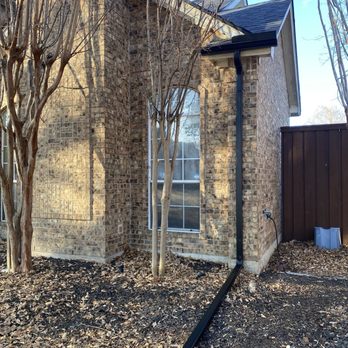Amazing Finish Roofing and Construction - Black gutters - Window Washing Near Me - Allen, Texas