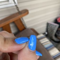 Le Nails - acrylic isn't covering the entire nail.
