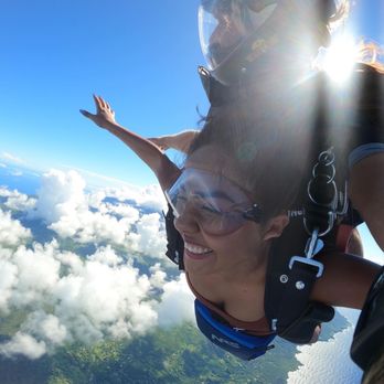 Maui Skydiving - Free fall over beautiful Maui - Skydiving Near Me - Hana, Hawaii Maui Skydiving - Free fall over beautiful Maui - Skydiving Near Me - Hana, Hawaii