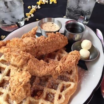 Moonshine Grill - Southern Near Me - Austin, Texas