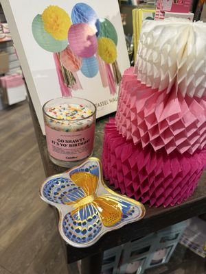 Paper Source by null