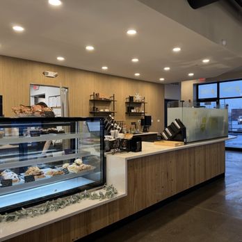 Finch Coffee - Counter - Coffee & Tea Near Me - Franklin Park, Illinois