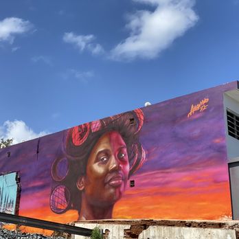 Macromural Brisa Tropical - Local Flavor Near Me - Yauco, Puerto Rico