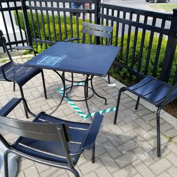 Starbucks - Outdoor patio seating - Coffee & Tea Near Me - Toronto, Ontario Starbucks - Outdoor patio seating - Coffee & Tea Near Me - Toronto, Ontario