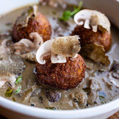 Curryish Tavern by null