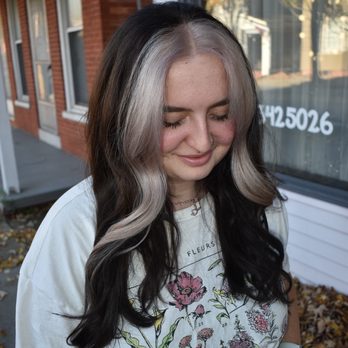 The Beehive Salon - Color Retouch * Accent Foil Highlight & Gloss/Toner - Hair Extensions Near Me - Manheim, Pennsylvania