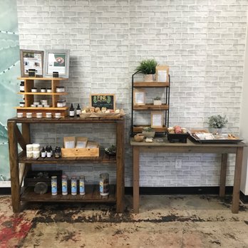 Compton Health Bar - Soaps, candles, skin care - Vitamins & Supplements Near Me - Compton, California