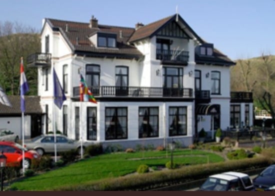 PUUR ZEE - Boutique Hotel en Visrestaurant by null