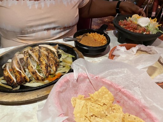 Chuy's by null