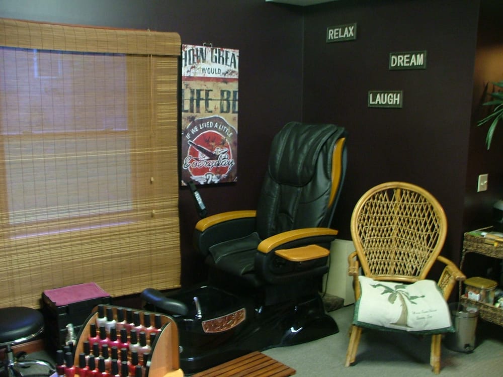 WAVE SALON & SPA Updated August 2024 166 Penrose Ct, Elyria, Ohio Nail Salons Phone