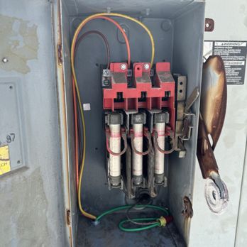 2B Electric - High voltage Ac disconnect - Electricians Near Me 2B Electric - High voltage Ac disconnect - Electricians Near Me