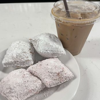 Watershed Cafe & Bistro - Eight dollars gets you four bite-size beignets - Cafes Near Me - Oregon City, Oregon Watershed Cafe & Bistro - Eight dollars gets you four bite-size beignets - Cafes Near Me - Oregon City, Oregon