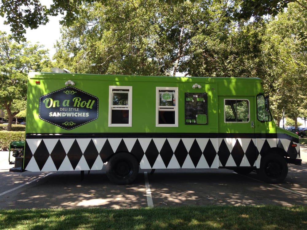 ON A ROLL Updated August 2024 1100 Richards Blvd, Sacramento, California Food Trucks