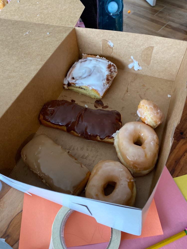 GROVE STREET BAKERY 11 Photos & 27 Reviews 812 E Grove St