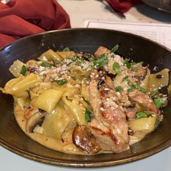 M'tucci's Twenty-Five - Pasta entree - Italian Near Me - Albuquerque, New Mexico M'tucci's Twenty-Five - Pasta entree - Italian Near Me - Albuquerque, New Mexico