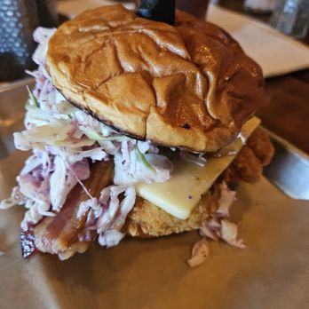 Craft Burger - Blueberry chicken sandwich - Burgers Near Me - Placentia, California Craft Burger - Blueberry chicken sandwich - Burgers Near Me - Placentia, California