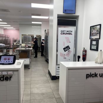 Crumbl - Northridge - Inside - Bakeries Near Me - Northridge, California Crumbl - Northridge - Inside - Bakeries Near Me - Northridge, California