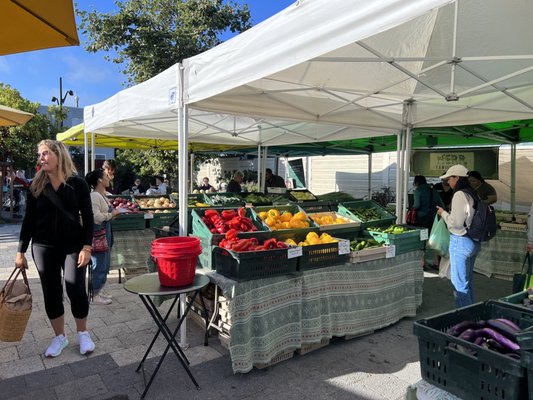 Noe Valley Farmers Market by null