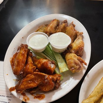Trident Grill - H1 & Lemmon pepper wings - Sports Bars Near Me - Tucson, Arizona