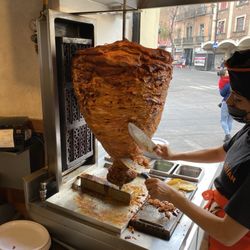 El Caifán - Shaving off some Al Pastor