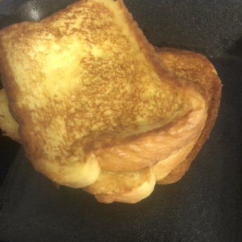 Pete's Famous Restaurant - To go order of French Toast - Breakfast & Brunch Near Me - Poughkeepsie, New York