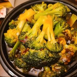 Sautéed Broccoli With Brown Sauce
