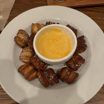 Craft 31 - Pretzel Bites ($10.95) - Pizza Near Me - Williamsburg, Virginia Craft 31 - Pretzel Bites ($10.95) - Pizza Near Me - Williamsburg, Virginia