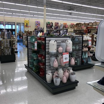 Hobby Lobby - Arts & Crafts Near Me - Braintree, Massachusetts
