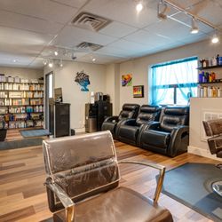 Ahead Of The Curve Salon
