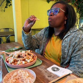 The Cocinita Miami - Eating the special fries - Vegan Near Me - Miami, Florida The Cocinita Miami - Eating the special fries - Vegan Near Me - Miami, Florida