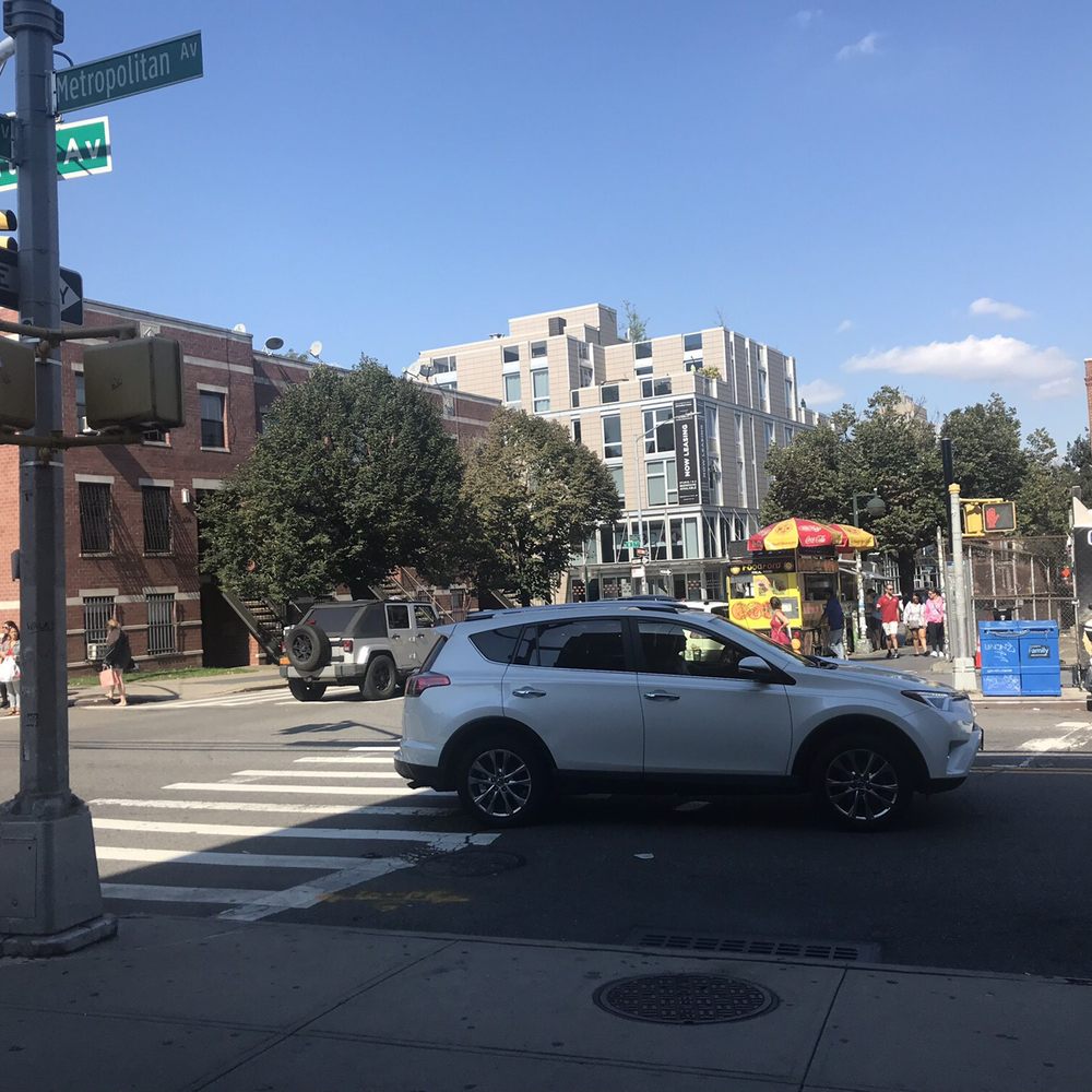 Williamsburg - Bedford And Metropolitan - Local Flavor Near Me Williamsburg - Bedford And Metropolitan - Local Flavor Near Me