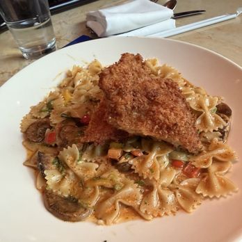 The Cheesecake Factory - Cajun Jambalaya Pasta - Desserts Near Me - Cerritos, California