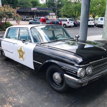 DENNIS MITCHELL'S AUTOMOTIVE - Updated December 2025 - 12 Photos